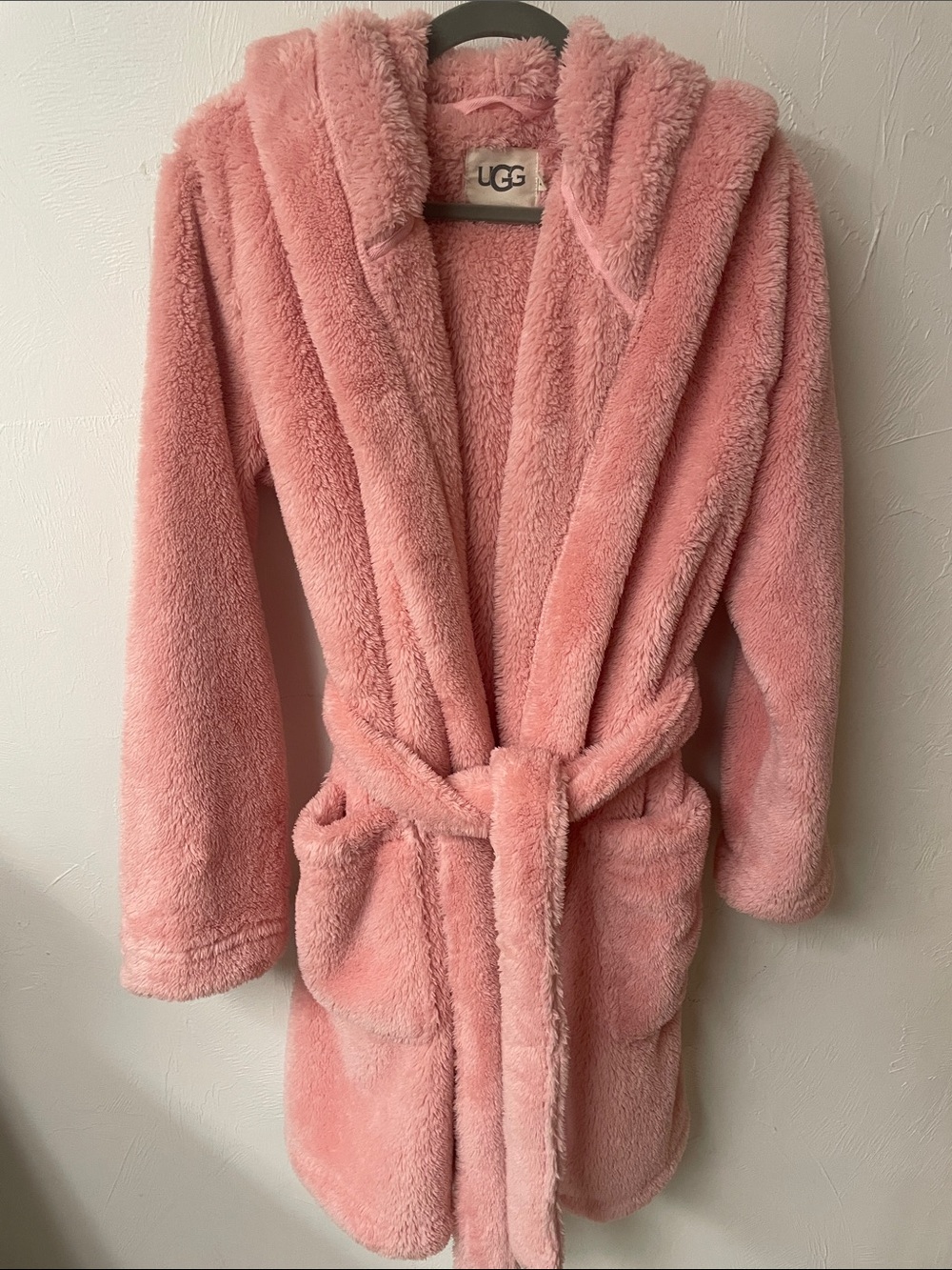 UGG Cozy Plush Hooded Robe in Blush Pink